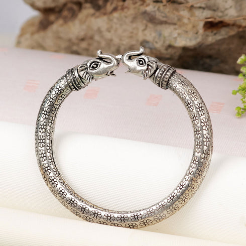 Elegant Elephant Majesty Kada - The Earth Store - Fashion Accessories