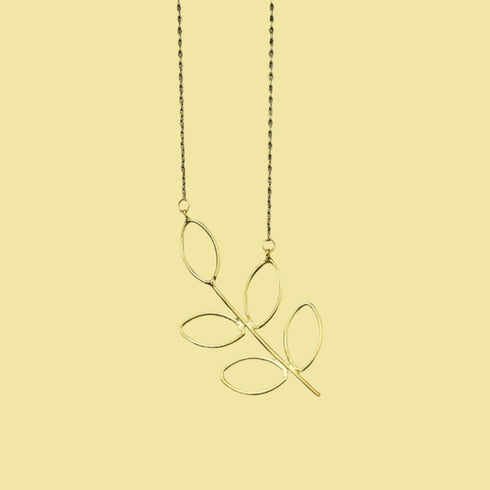 Gold leafage Pendent - The Earth Store - Fashion Accessories