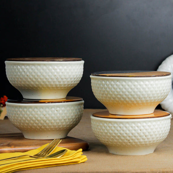 Cream Star Ceramic Bowl Set of 4 – 580ML with Lid