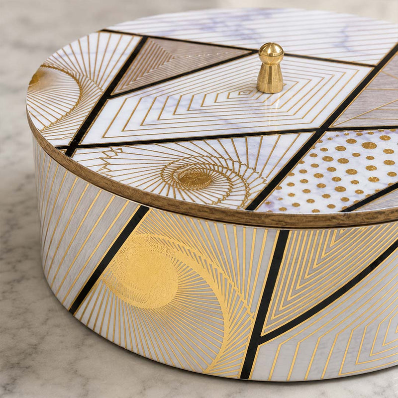 Geometric Elegance Wooden Casserole with Lid - 1800 ml