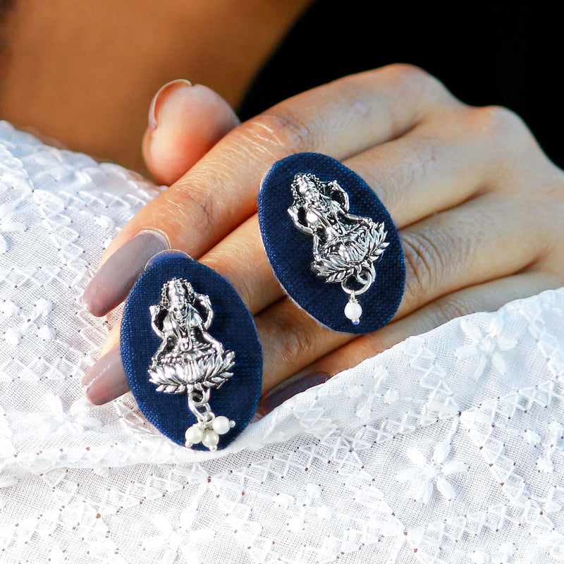 Oval Charm Lakshmi Earrings - The Earth Store - Fashion Accessories