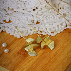 Twisted Golden Leaf - The Earth Store - Fashion Accessories